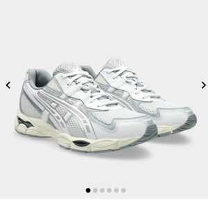 Like new ASICS Gel NYC glacier grey & white sneakers